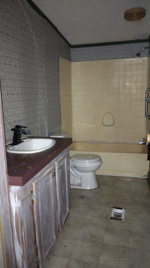 155 Spooner Drive photo 11