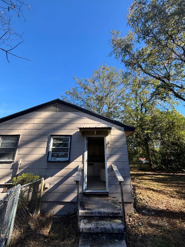 811 Lausanne Drive photo 3
