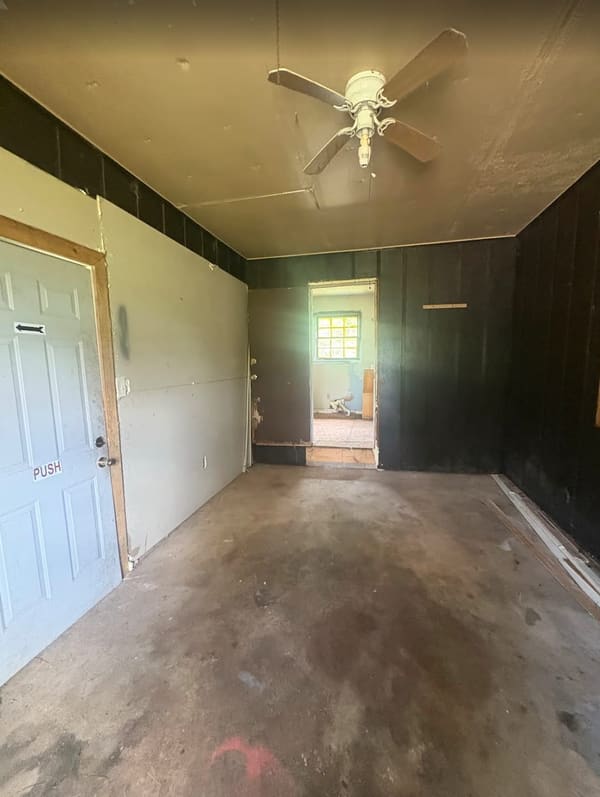 702 US Hwy 80 photo 8