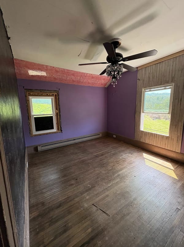 822 Tower Street photo 8