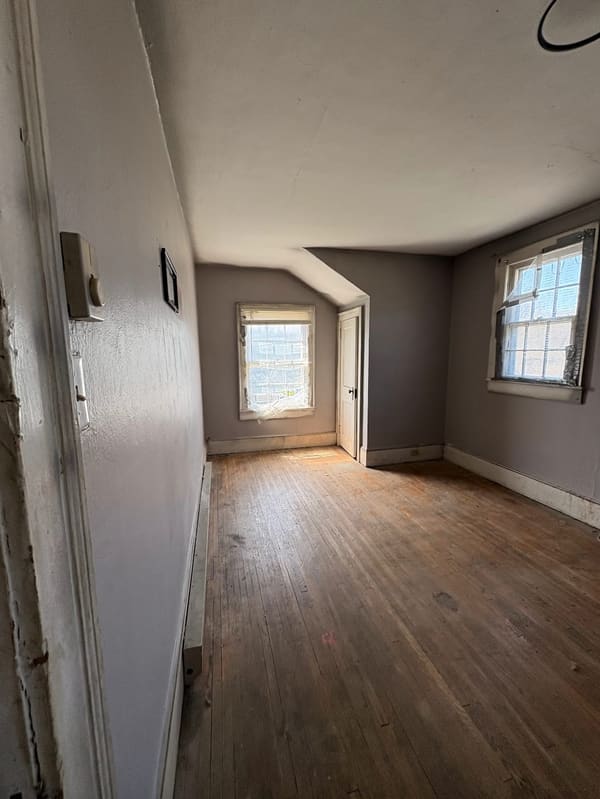 822 Tower Street photo 12
