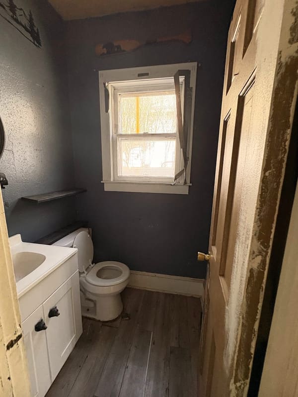 822 Tower Street photo 14