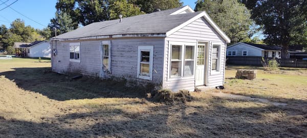400 South Hickory Street photo 2