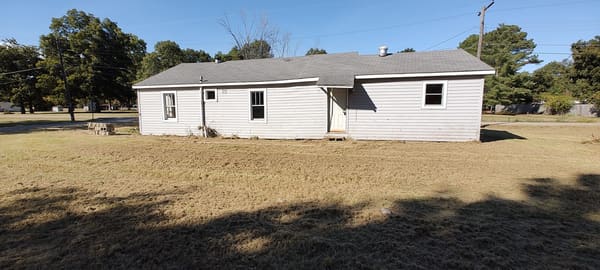 400 South Hickory Street photo 3