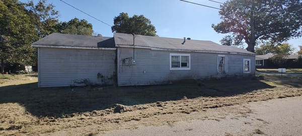 400 South Hickory Street photo 4