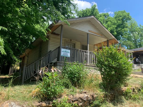 212 McCoy Street photo 3