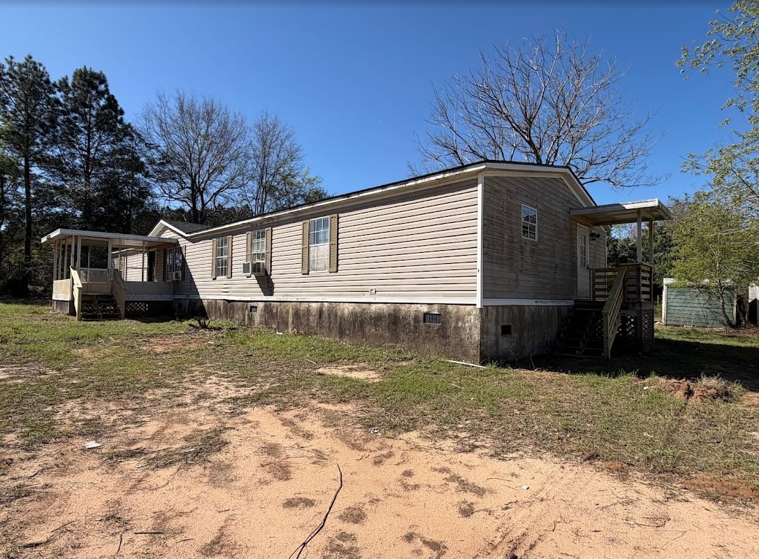 2001 McNutt Rd