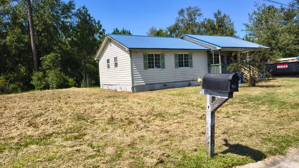317 Holmes Road photo 3