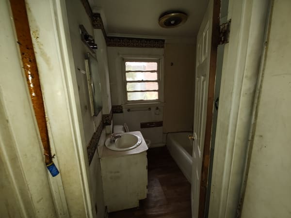 2104 Main Street photo 3