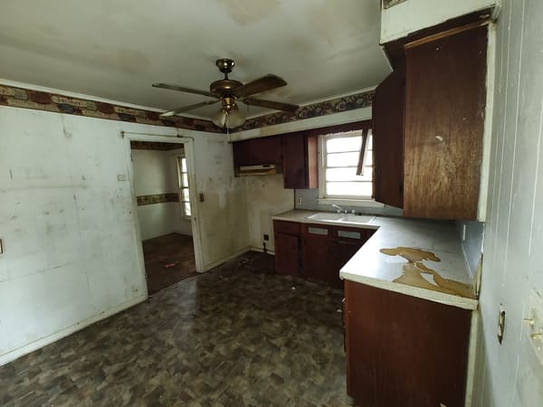 2104 Main Street photo 4