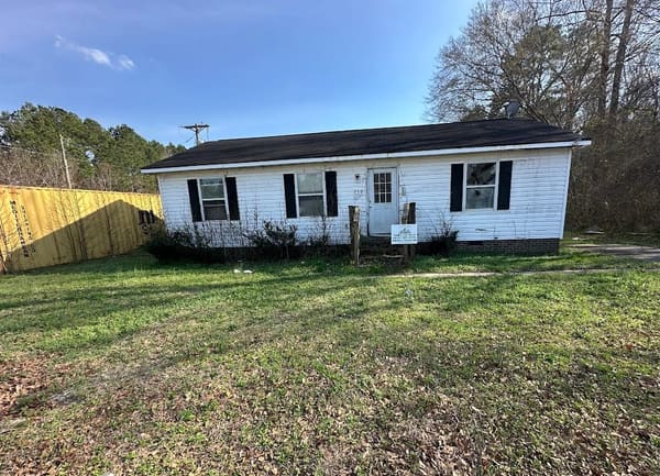 210 Suggs Street photo 2