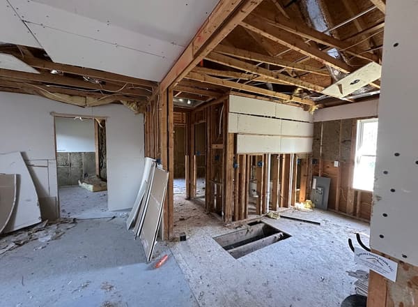 210 Suggs Street photo 8