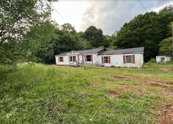 187 Red Oak Drive photo 1