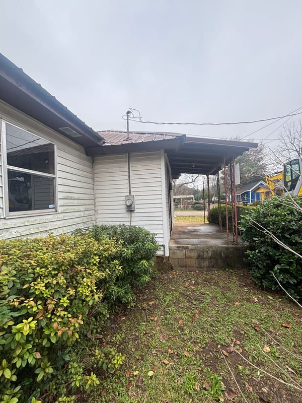 525 W Hinton Street photo 2