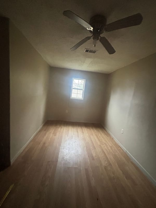 525 W Hinton Street photo 9