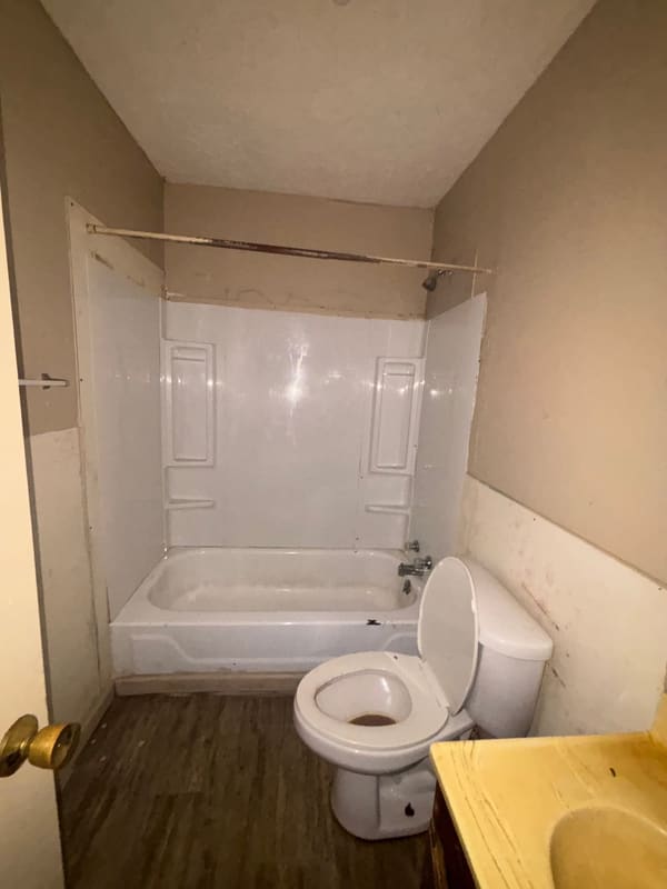 525 W Hinton Street photo 10