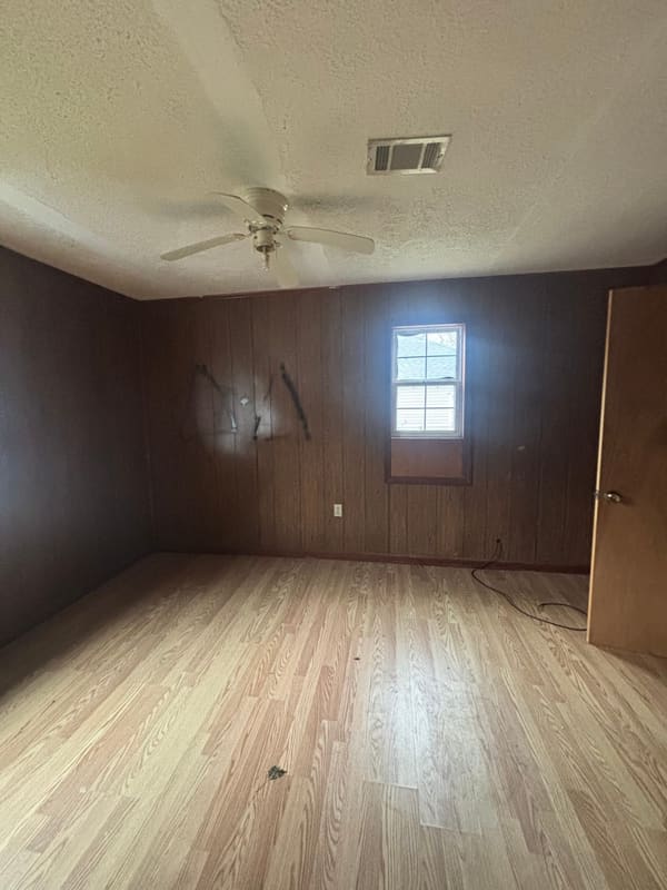 525 W Hinton Street photo 11