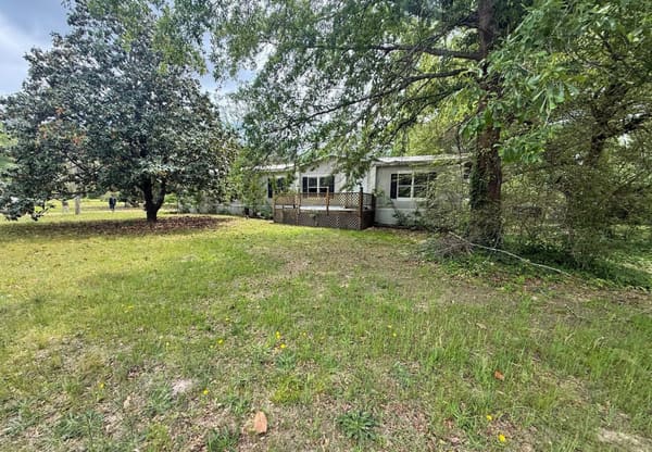 209 Broadway Street photo 3