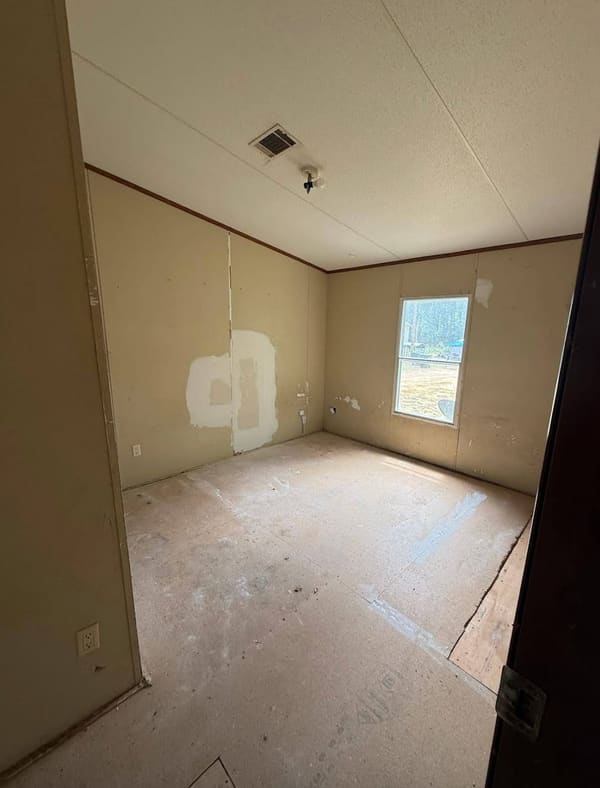 209 Broadway Street photo 5