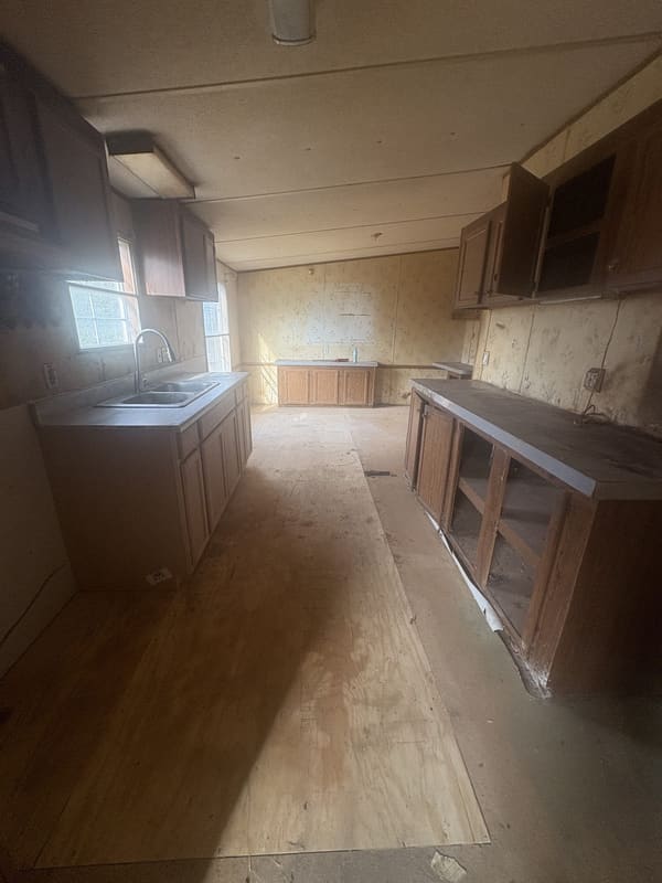 314 Old Lake Road photo 2