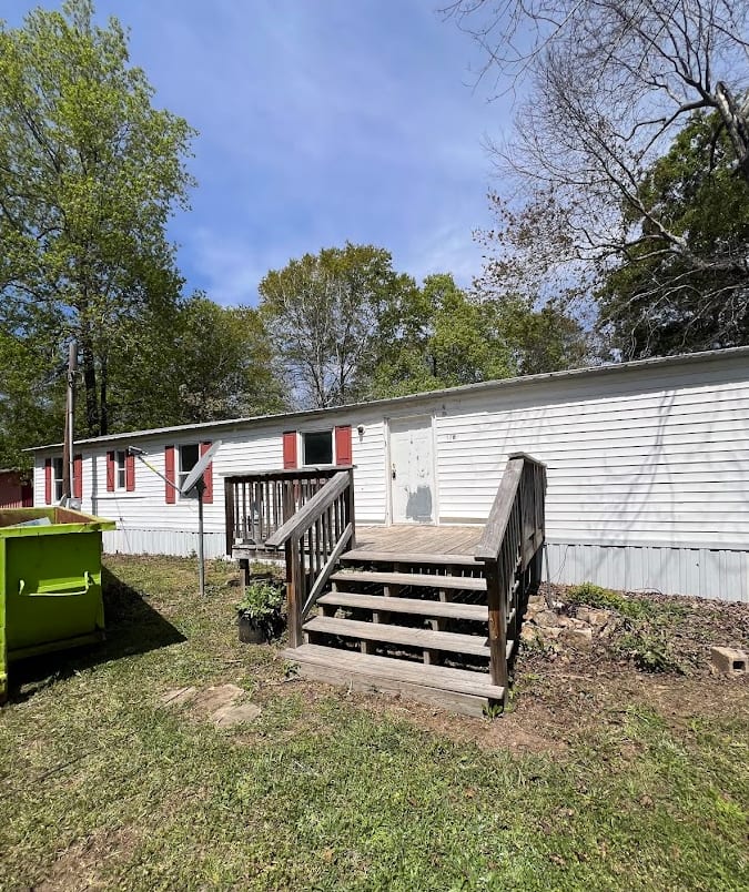 126 Iris St 