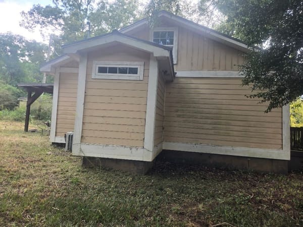 243 Wilson Street photo 2