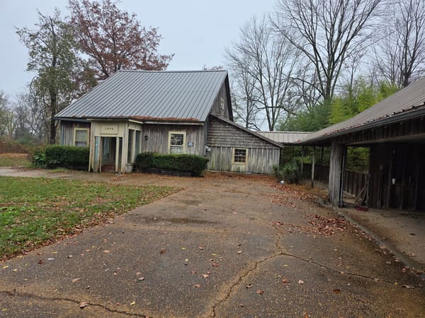 1006 Magnolia Ave photo 1