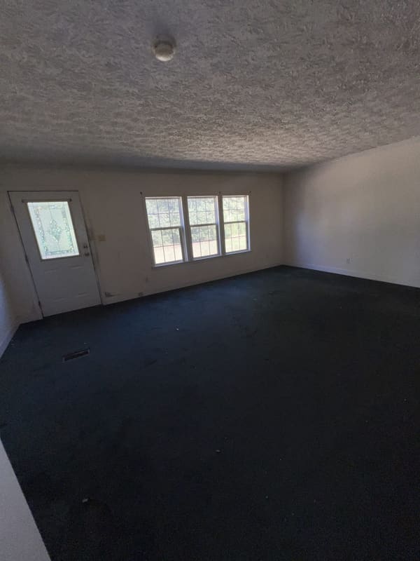 210 Agnes Drive  photo 8