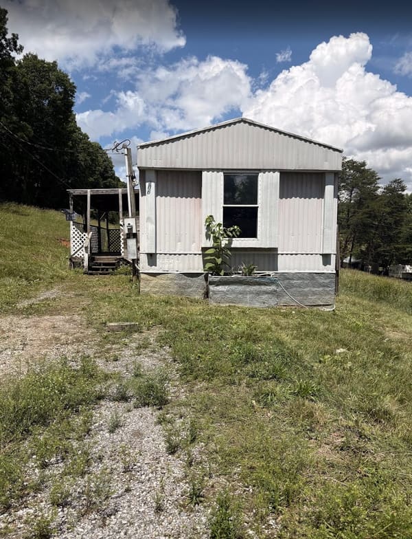 206 Ridge Road photo 1