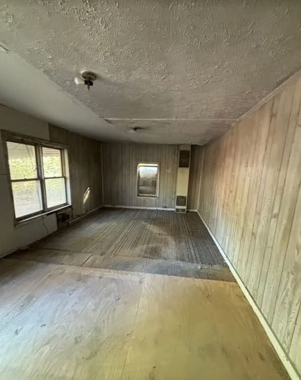 210 Hendersonville Street  photo 6