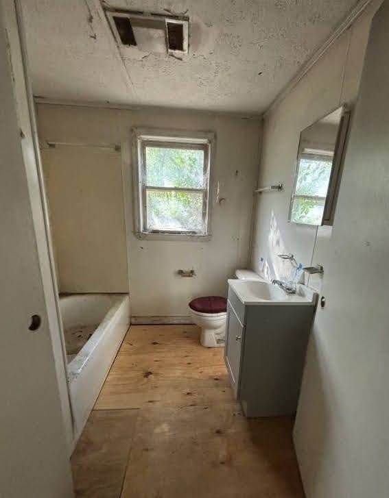210 Hendersonville Street  photo 8