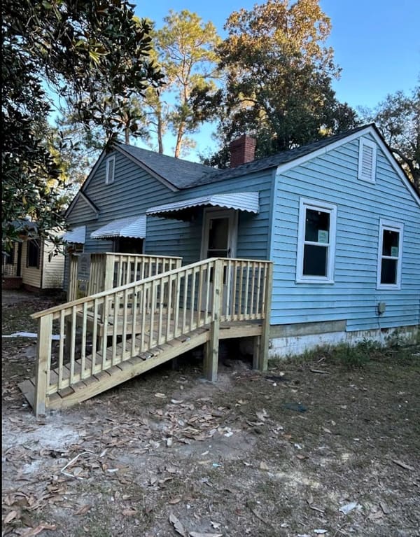 806 Whitney Avenue photo 1