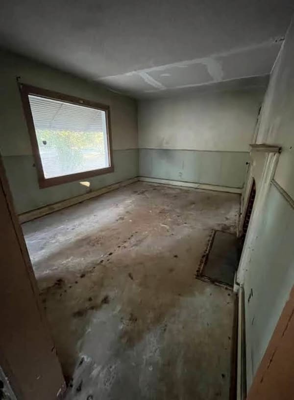 806 Whitney Avenue photo 2