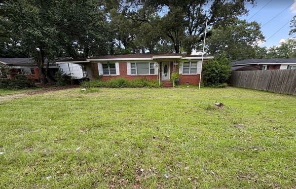 102 Williams Terrace photo 1