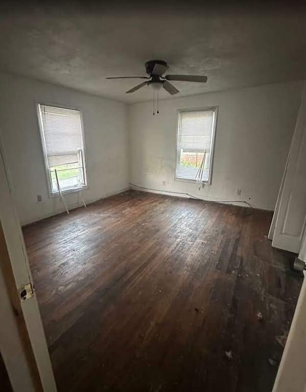 654 Spruce Street photo 9
