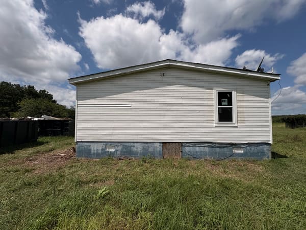 660 Roberts Road photo 3