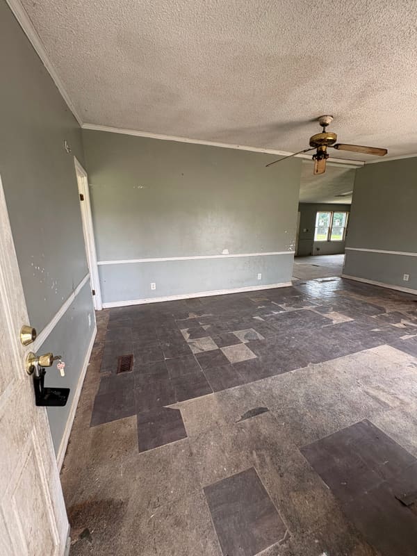 660 Roberts Road photo 6