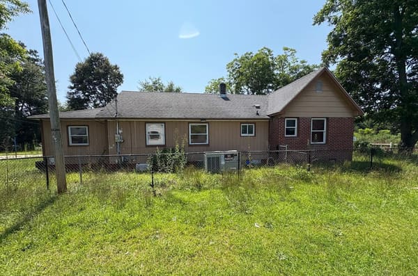 827 Old Lumberton Road photo 2