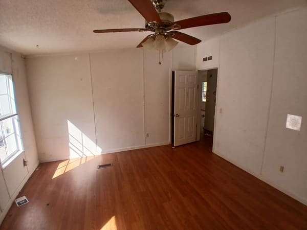 1236 Myrtlewood Drive  photo 5