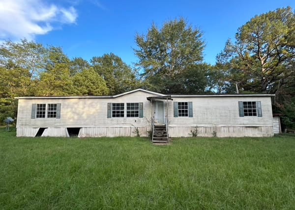 131 Elia Lane photo 1