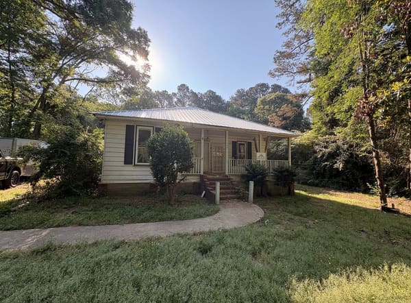 809 Laprade Street photo 1