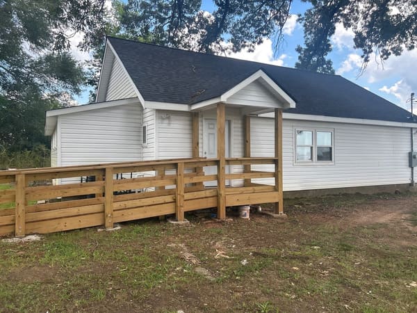 1415 W Mcintosh Road photo 4
