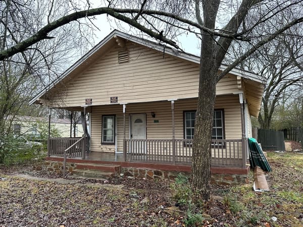111 W 8th Street photo 5