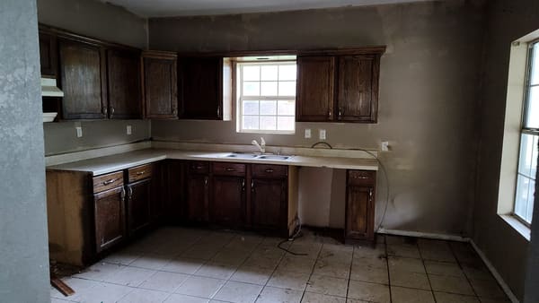 111 W 8th Street photo 9