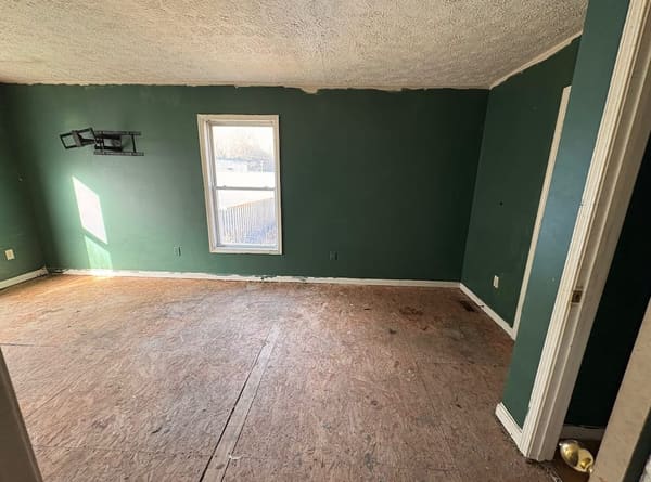 10038 Hurley Road photo 4