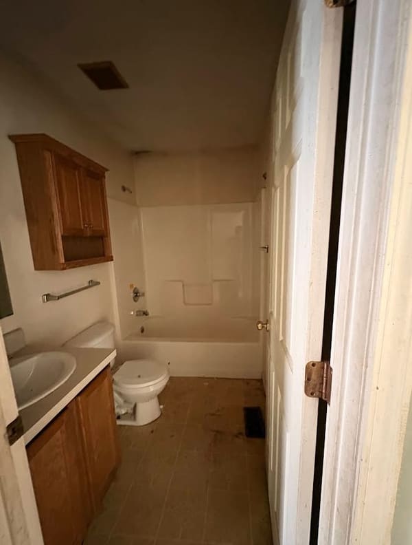 10038 Hurley Road photo 6