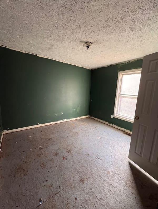 10038 Hurley Road photo 9