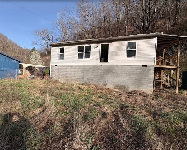 10038 Hurley Road photo 2