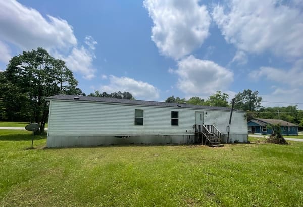 1120 Phillips Street photo 2