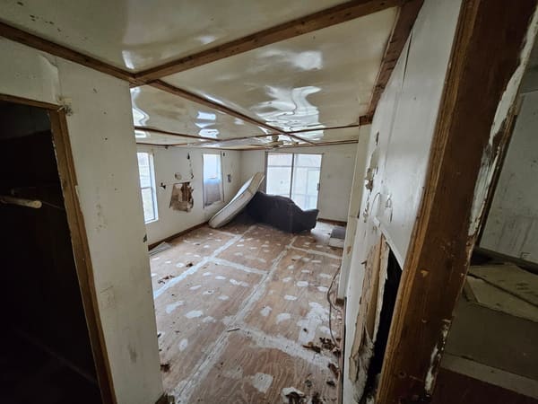 241 Hughes Hollow photo 6